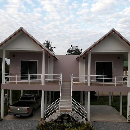 Hotel Baan Suan Geb Tawan Lop Buri Zewnętrze zdjęcie